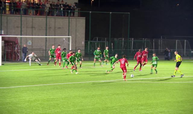 Waremme met fin à la série d'invincibilité de Verlaine