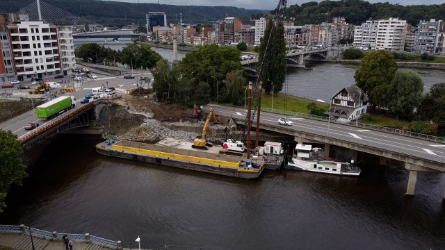 Ourthe : berges abimées , travaux en cours