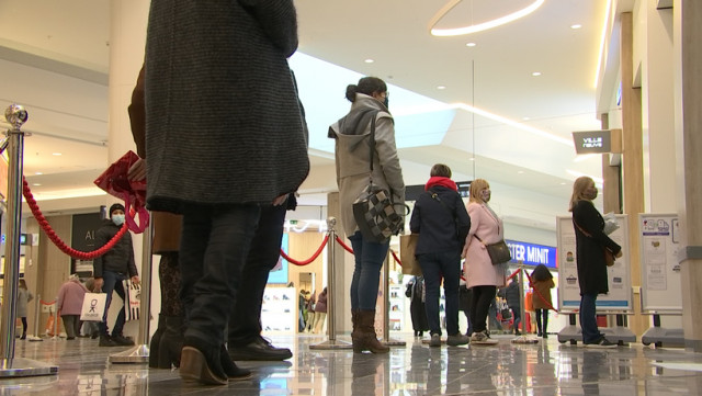 Ouverture des magasins sous contrôle