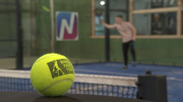 "J'peux pas, j'ai padel !"