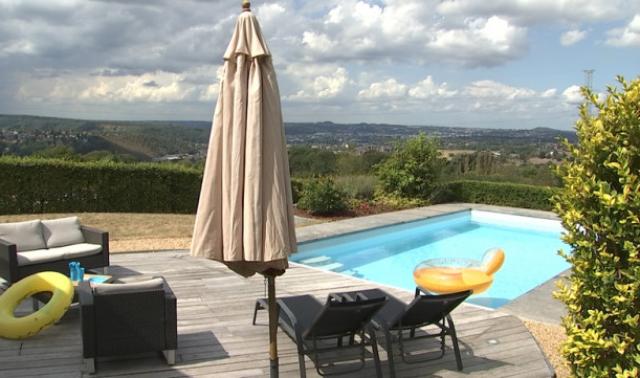 Chaudfontaine: piscine privée à louer !