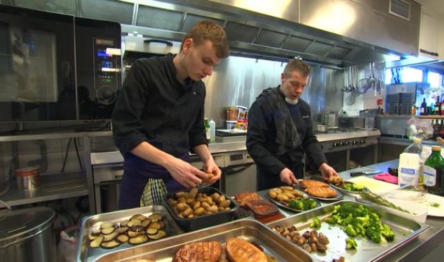 Un resto, 5 chefs et des élèves: la recette fonctionne !