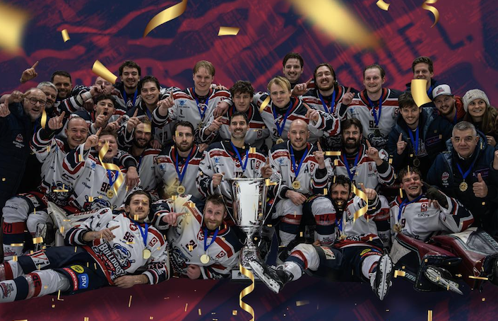Hockey sur glace : un nouveau trophée pour les Bulldogs !