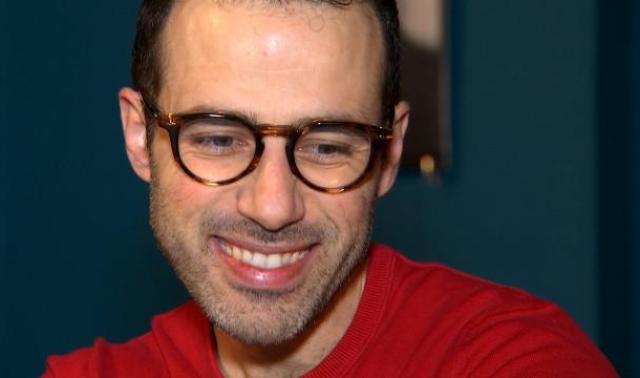 "La lumière des étés sans fin", le seul-en-scène de Salvatore Giunta 