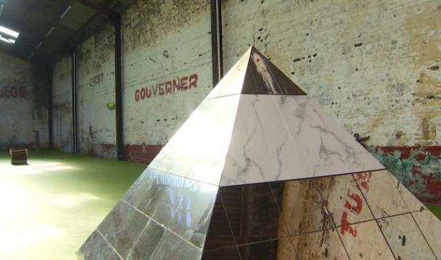 "Super Structures", d'Adrien Tirtiaux, une oeuvre dans laquelle s'immerger à la New Space