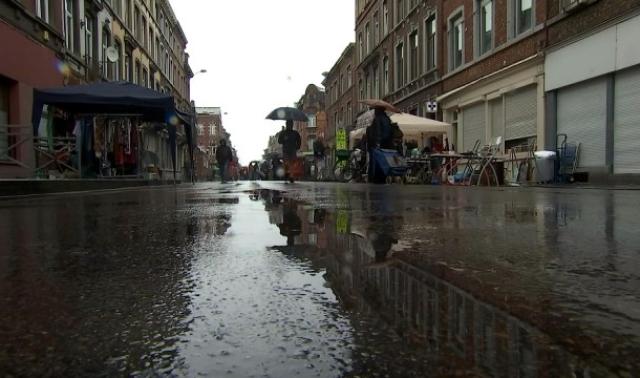 La pluie a eu raison de la brocante du 15 aoÍ»t