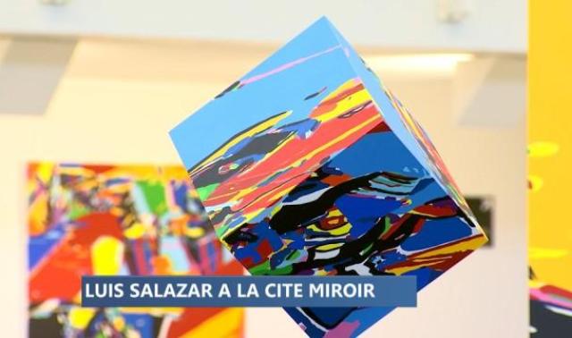 Cité Miroir : des enfants visitent l'expo de Luis Salazar en sa compagnie