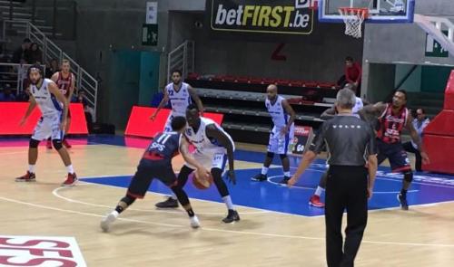Liège Basket a oublié sa défense au vestiaire (vidéo)