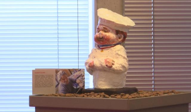 Un chocolat peint par des artistes du Creahm 