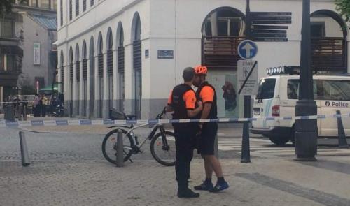 Des armes trouvées dans une voiture à Liège (vidéo)