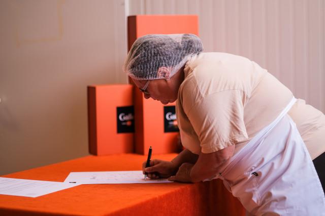 Le personnel de Galler remercie les souverains 