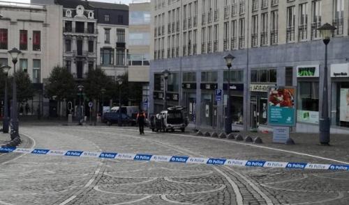 Une fuite de gaz place Saint Lambert ? Non !