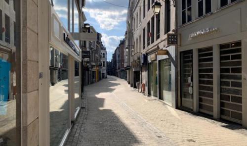 Premier jour de confinement, Liège prend des airs de ville fantôme (Photos)