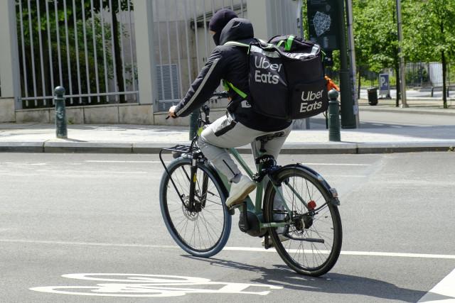 Carrefour et Uber Eats étendent leur partenariat à la Belgique