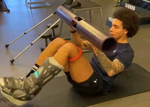 Axel Witsel a entamé sa rééducation à Anvers 