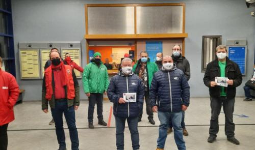 Fermeture des guichets SNCB : manifestation à la gare de Ans