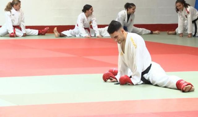 Le n°2 mondial et champion d'Afrique de karaté a donné cours à Neupré