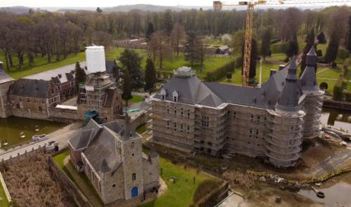 En visite au Château de Jehay pour la troisième édition de la "Vie de château en famille"