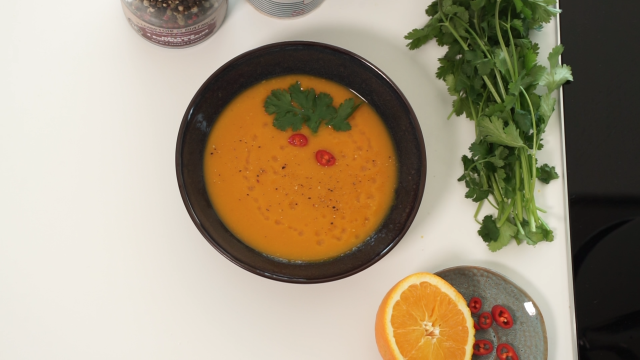 V&R: Potage potimarron-lait de coco-curry-zeste d’orange