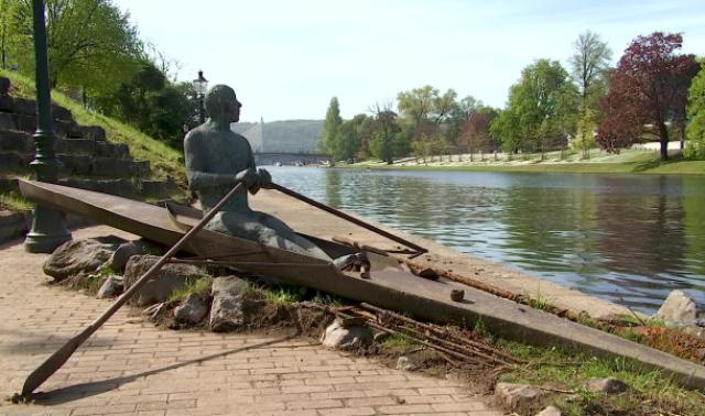 Liège : le rameur privé d'un aviron !