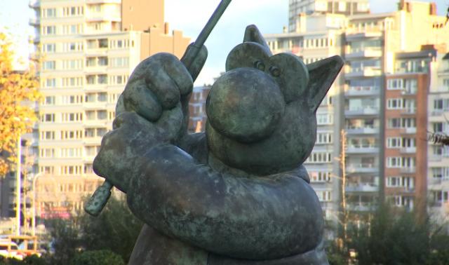 Une statue du chat s'est installée à Liège 