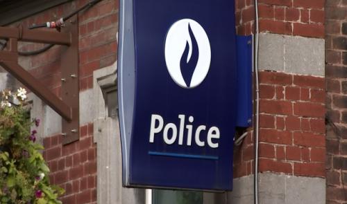 Deux arrestations et plusieurs armes saisies à Liège