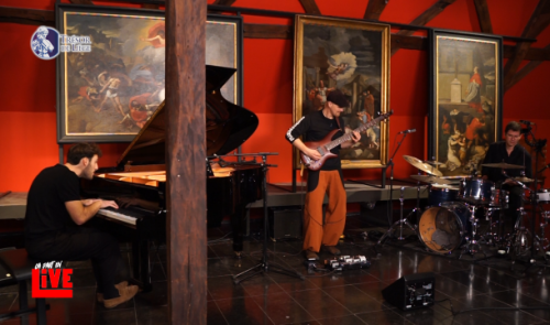 Ça part en live: Dock in Absolute & gUsgUsgUs