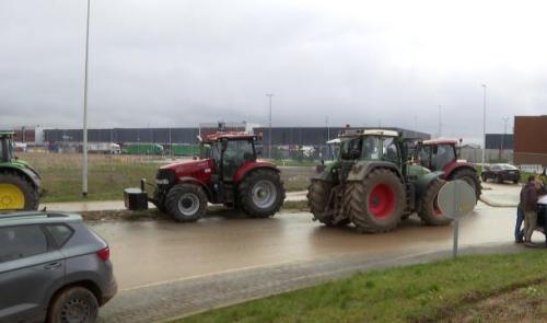 Les agriculteurs bloquent Liège Airport pendant 24h 