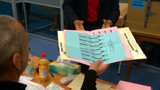 Les bureaux de vote ont fermé leurs portes, sauf problème