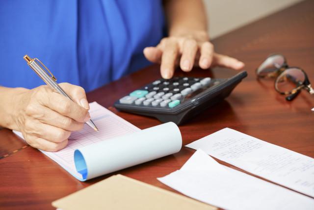 Trois Belges sur dix ont un revenu qui leur permet tout juste de boucler le mois