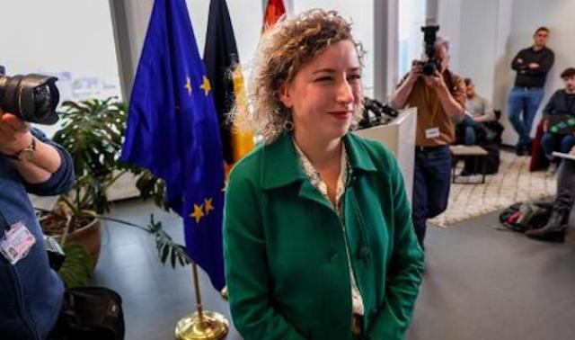 Pour Sarah Schlitz, il est "évident" d'honorer son mandat à la Chambre