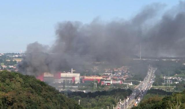 Une nouvelle pétition pour mettre fin aux incendies de Recydel (Renewi)