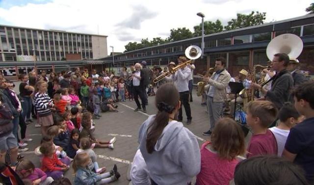 Une récréation en fanfare pour les élèves de Chênée