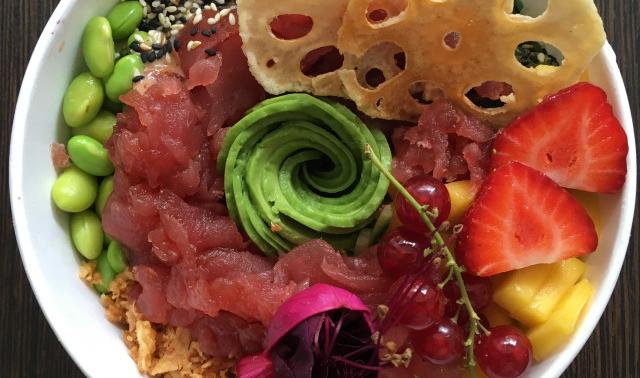 Amateurs de sushis à vos baguettes, le Poke Bowl arrive à Liège 