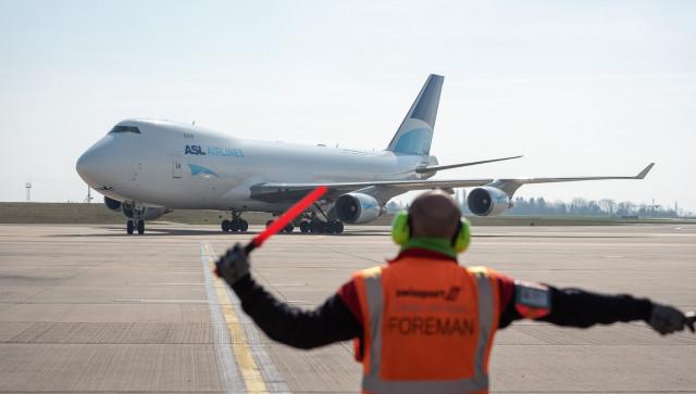 Arrivée à Liège Airport de respirateurs pour l'Europe offerts par la fondation Alibaba
