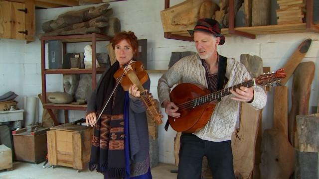 Aurélie Dorzée et Tom Theuns en concert chez Luc Navet à Marchin 