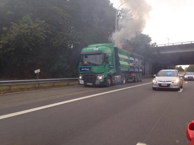 Autoroute : incendie de chargement d'un camion 