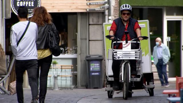 Bpost lance ses tournées vélos cargo et remorque à Huy