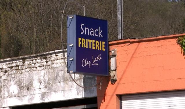 Chez Laeti: un garage qui a la frite! 