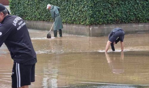 De nombreuses voiries inondées et une distribution de sacs de sable à Waremme