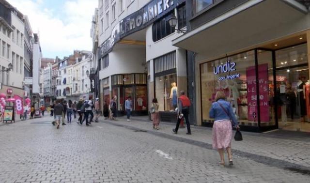 Début des soldes : des commerçants dans l'expectative et entre nombreux obstacles 