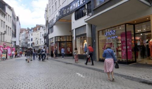 Début des soldes : des commerçants dans l'expectative et entre nombreux obstacles 