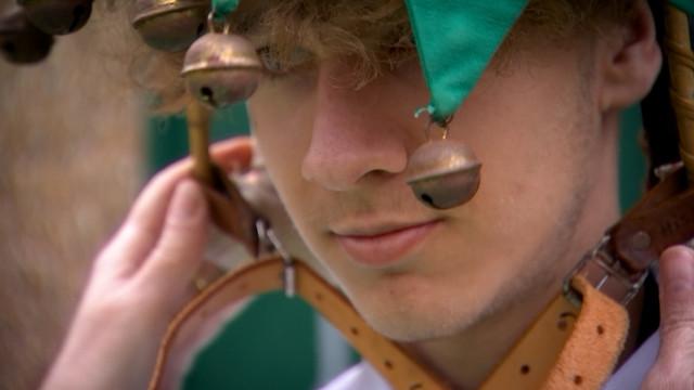 Derniers préparatifs et retour des chars au carnaval de Tilff