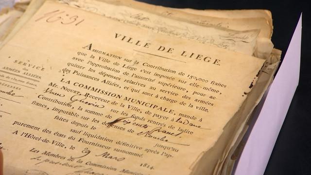 Des archives volées déposées à l'entrée du site des Archives de l'Etat