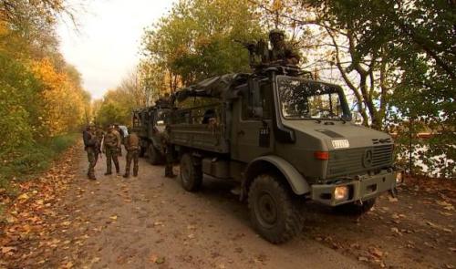 Des Para-Commandos en exercice en Basse-Meuse