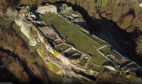 En balade au Château féodal de Moha