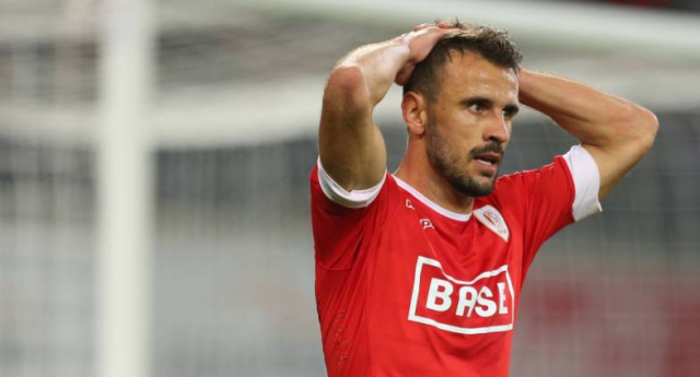 Football : Orlando Sa raccroche les crampons 