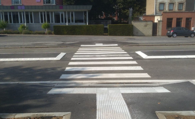 Huy : passage sécurisé pour piétons quai de Compiègne 