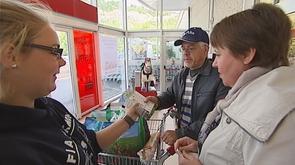 Lait : de jeunes agriculteurs mènent une action de sensibilisation à Aywaille