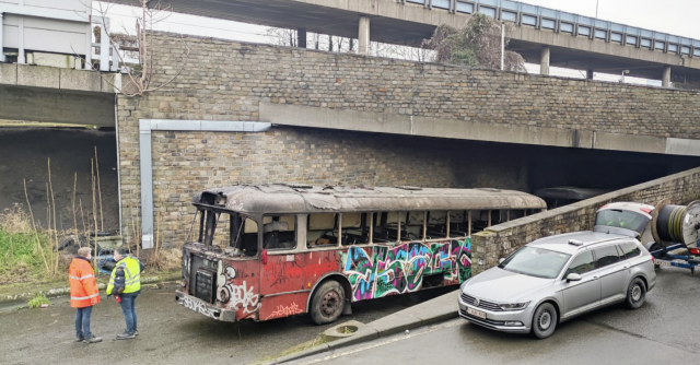 Incendie dans la trémie Sainte Marie : de vieux bus endommagés